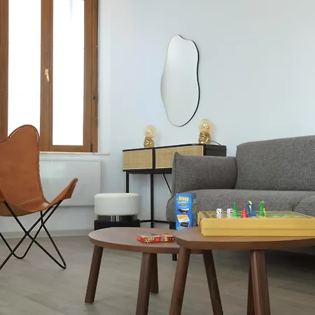Au Cheval Blanc - Appartement Familial 6P Parking Prive Gratuit- 15 Min Centre Ville Διαμέρισμα *
