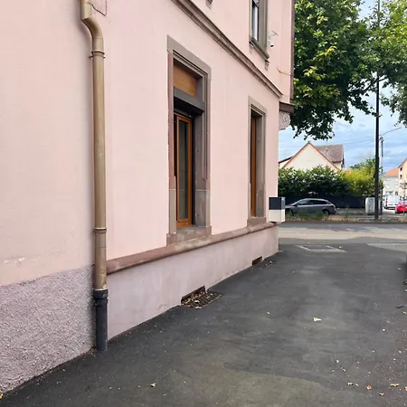 Διαμέρισμα Au Cheval Blanc - Appartement Familial 6P Parking Prive Gratuit- 15 Min Centre Ville Κολμάρ